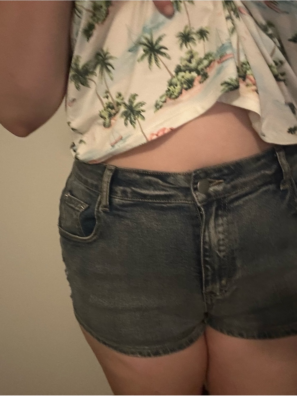 Women’s Denim Shorts with Star Back Detail - Picture 6 of 6